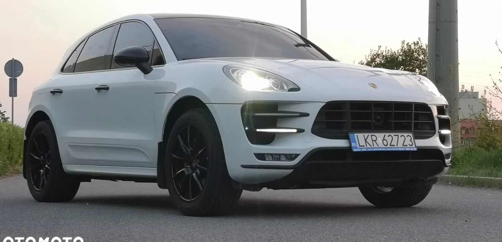 Porsche Macan cena 138000 przebieg: 86000, rok produkcji 2015 z Lublin małe 301